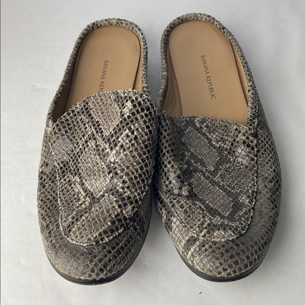 Banana Republic Snakeskin Loafers